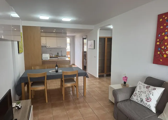 Family-friendly Oasis In With Panoramic Terrace & Private Parking In Tenerife *