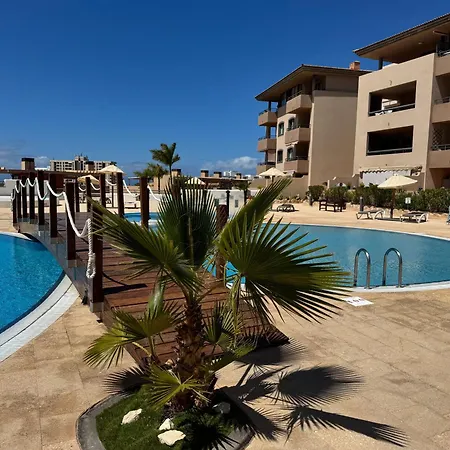Family-friendly Oasis In With Panoramic Terrace & Private Parking In Tenerife Διαμέρισμα Playa Paraiso (Tenerife)