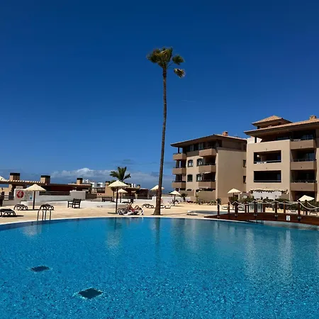 Family-friendly Oasis In With Panoramic Terrace & Private Parking In Tenerife Appartamento