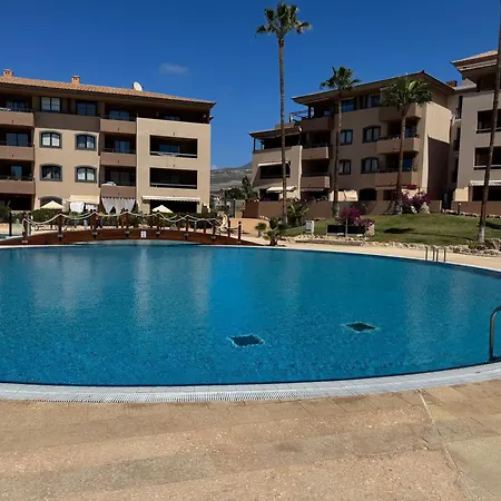 Family-friendly Oasis In With Panoramic Terrace & Private Parking In Tenerife Appartamento