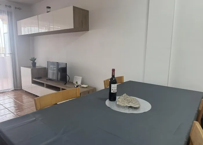 Family-friendly Oasis In With Panoramic Terrace & Private Parking In Tenerife شقة بلايا بارايسو
