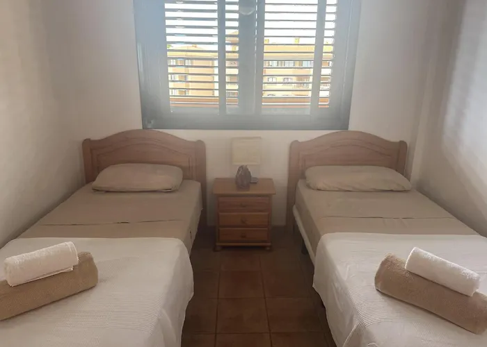 Family-friendly Oasis In With Panoramic Terrace & Private Parking In Tenerife Appartement